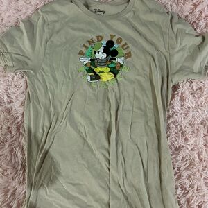 Mickey mouse nature heals find your balance graphic tshirt medium M new disney